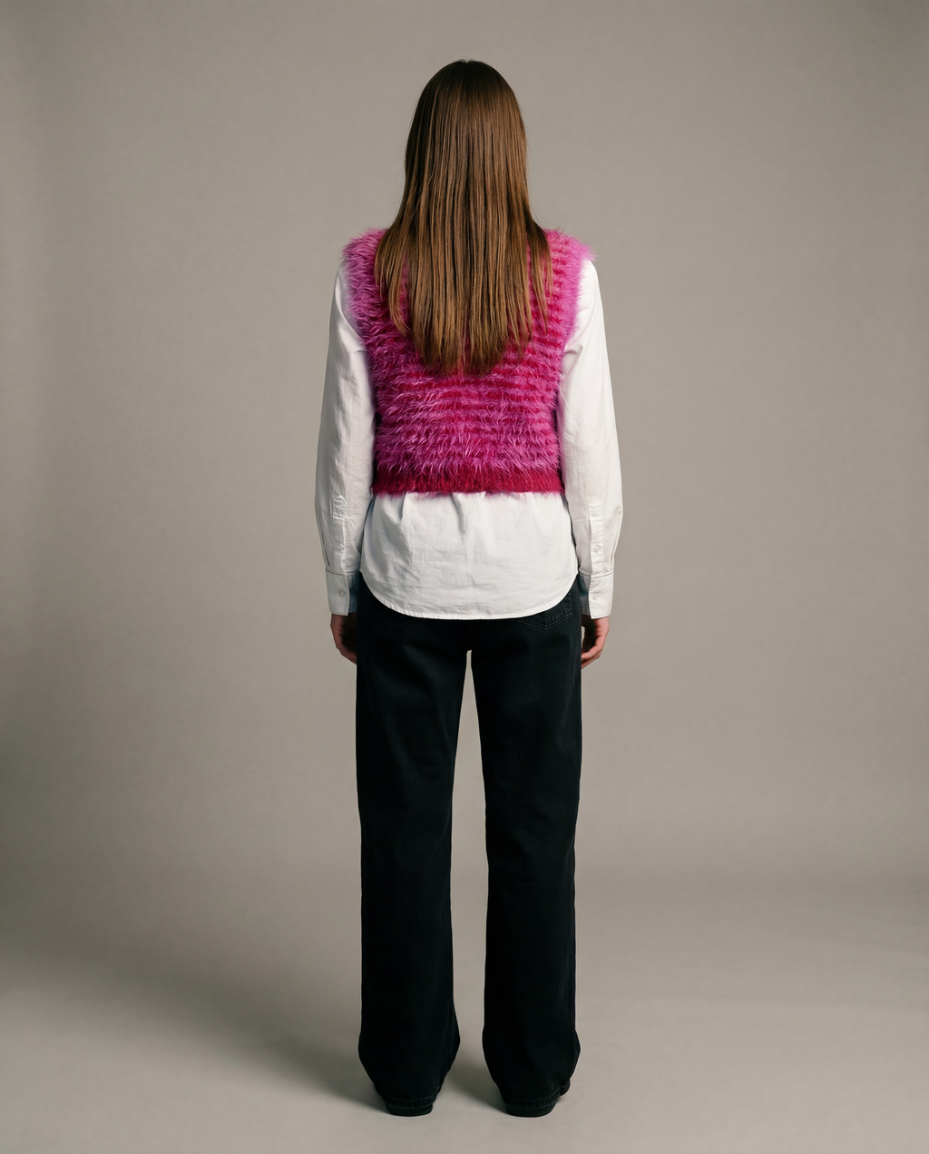 FLUFFFY CROP VEST