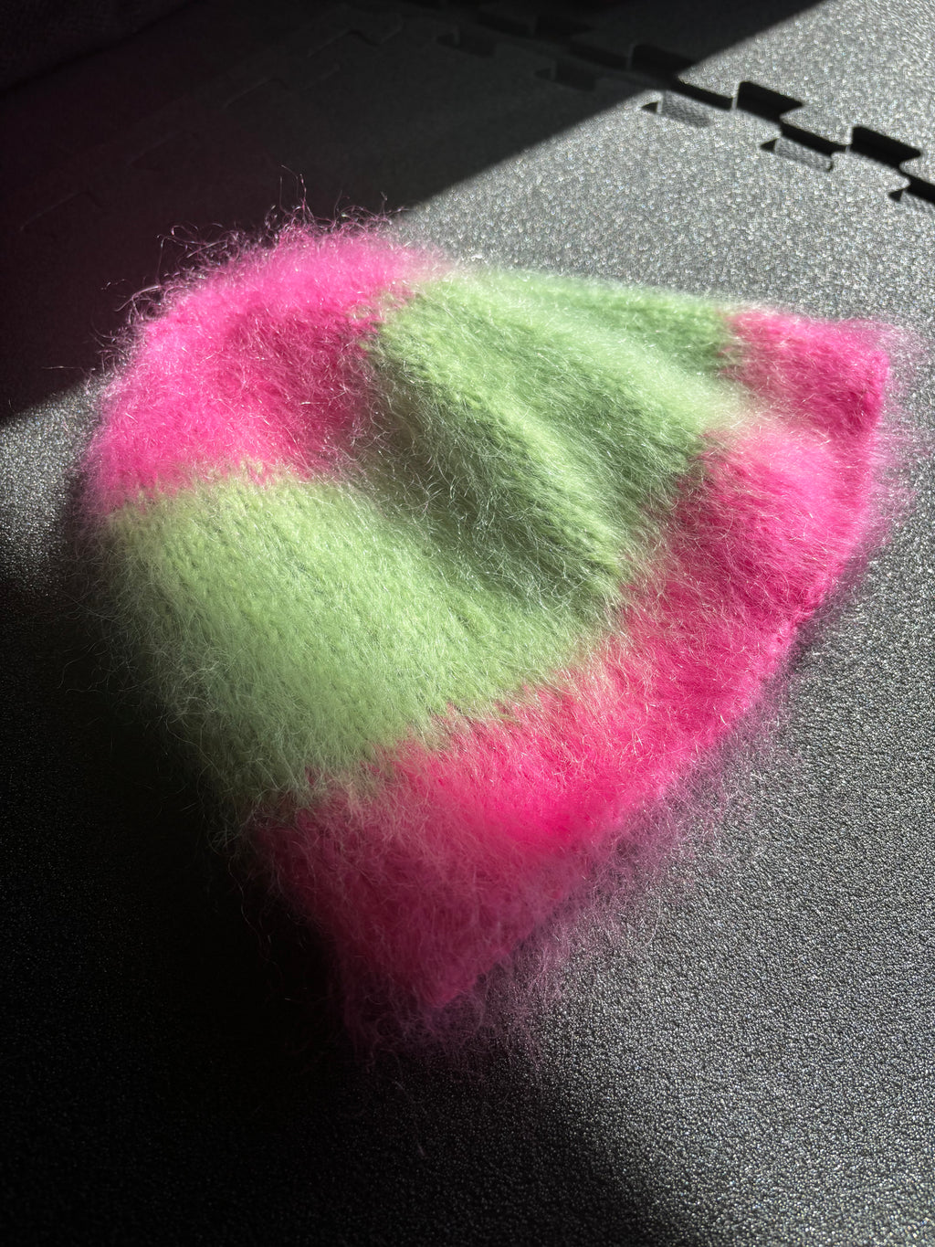 BRUSHED MOHAIR BEANIE CANDY
