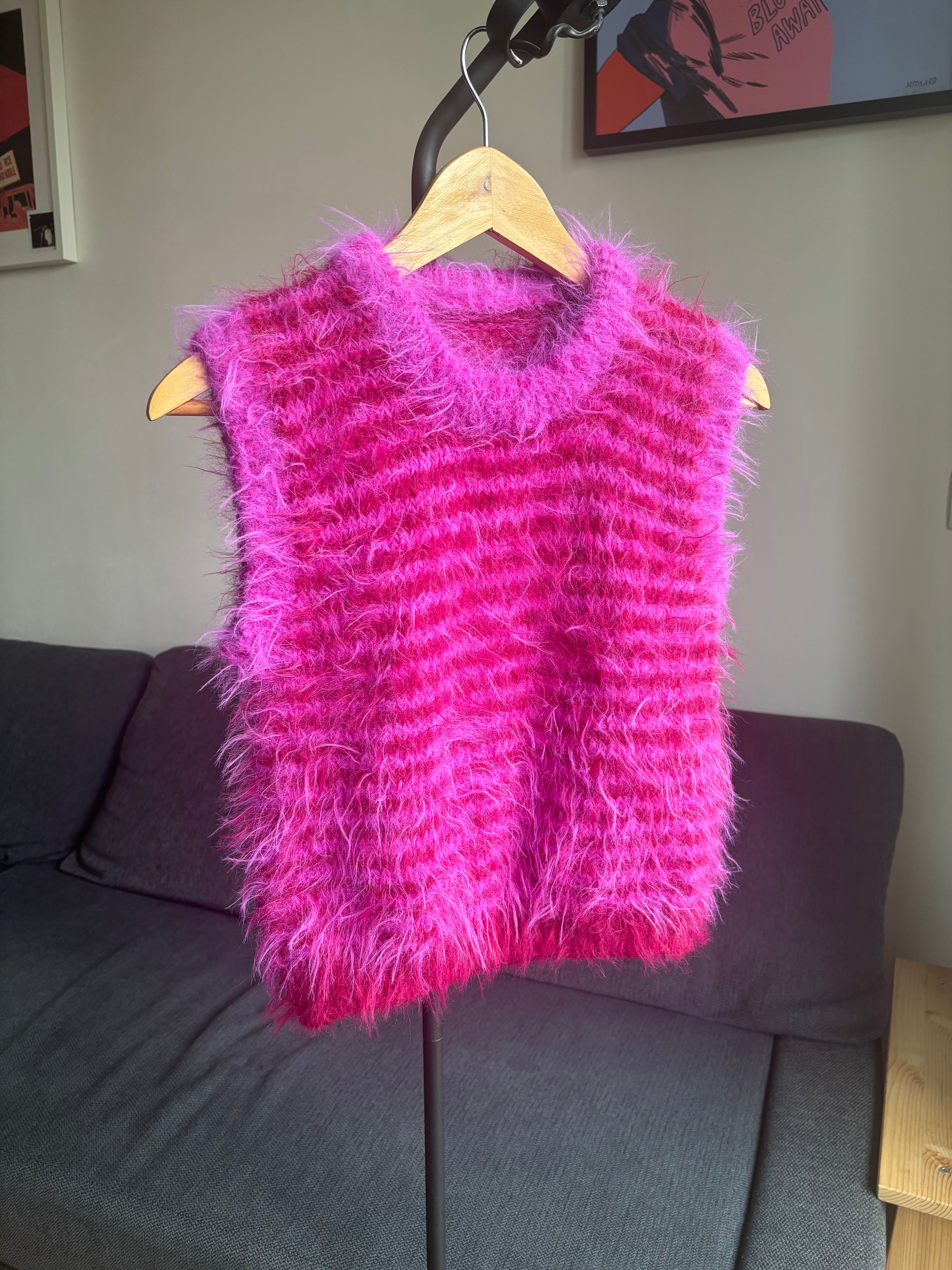 トップス FAUX SHEARLING CROPPED VEST FLUFFFY CROP VEST – zaalska